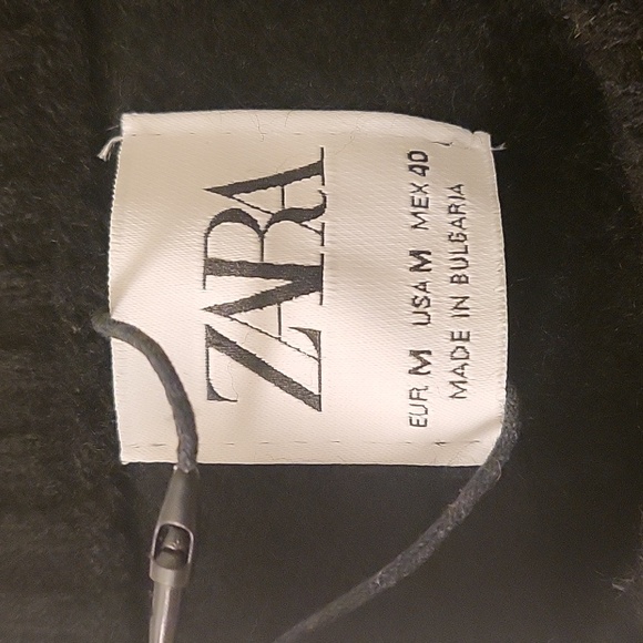 Zara Crewneck long sleeve sweater size M - Picture 4 of 7